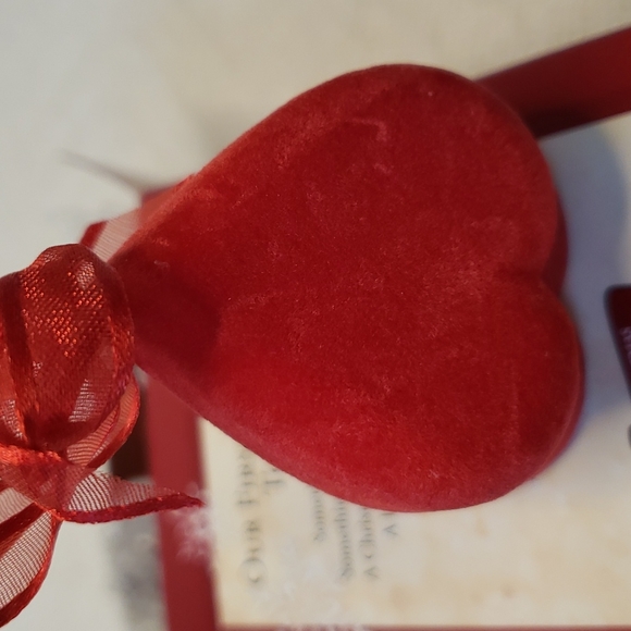 HALLMARK 1st Christmas Wedding KEEPSAKE ORNAMENT NIB - Picture 5 of 12